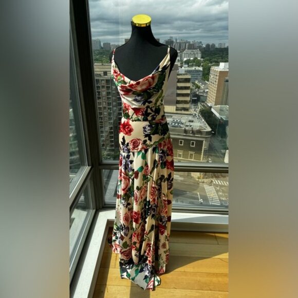 🆕 BRONX & BANCO 🧿 NWOT Leo Floral Print Maxi Gown - Size XS / US 2 - Picture 1 of 16